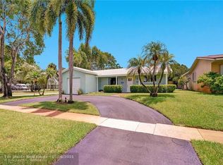 2231 N 54th Ave, Hollywood, FL 33021