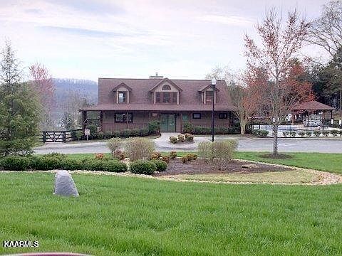 5th image of 400 Sunset Dr