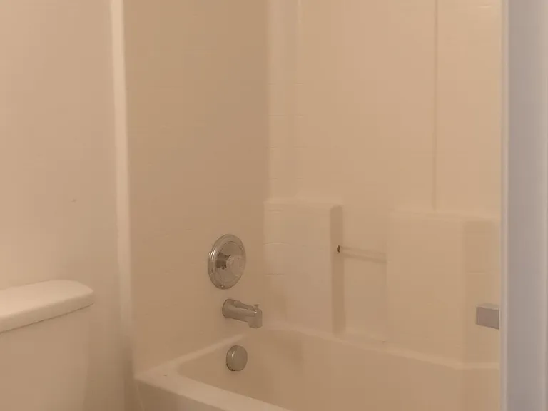 2644 Windy Point Ct — Photo 14