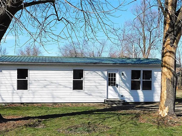 605 W Church St, Bowling Green, MO 63334