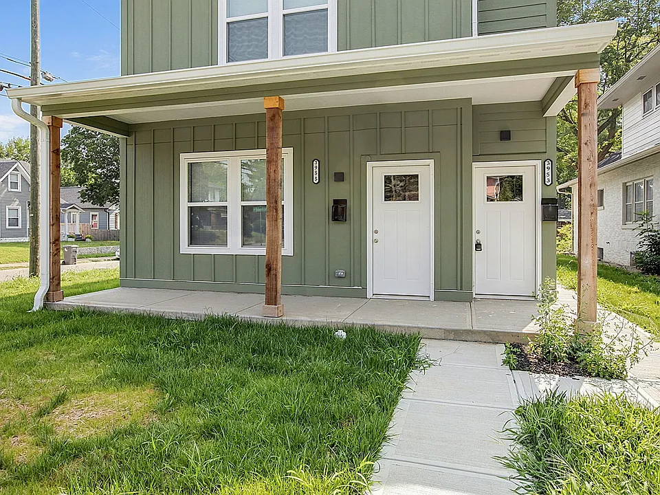 3953 Unit A (lower level)