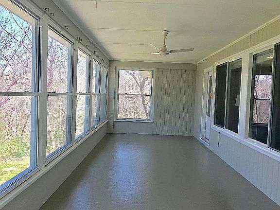 3rd image of 5654 Wayside Ave