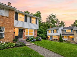 884 Walkley Rd, Ottawa, ON K1V 6R5