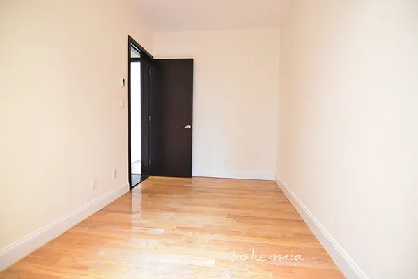 Rented by Bohemia Realty Group | media 8