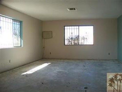 5th image of 12700 Beech Ave