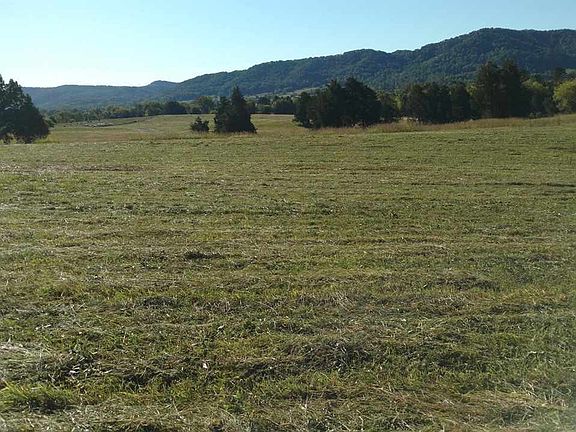 4th image of Isenburg Ln