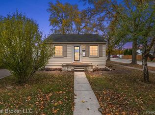 3856 Ziegler St, Dearborn, MI 48124