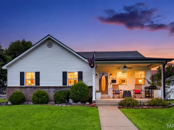 1019 W Main St, Bowling Green, MO 63334