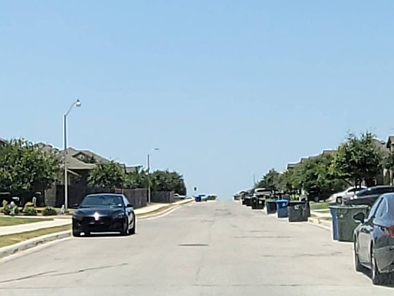 4th image of 553 Pearl Chase