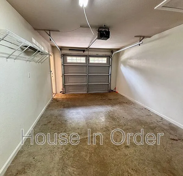 41 Atkins St #E2 — Photo 12