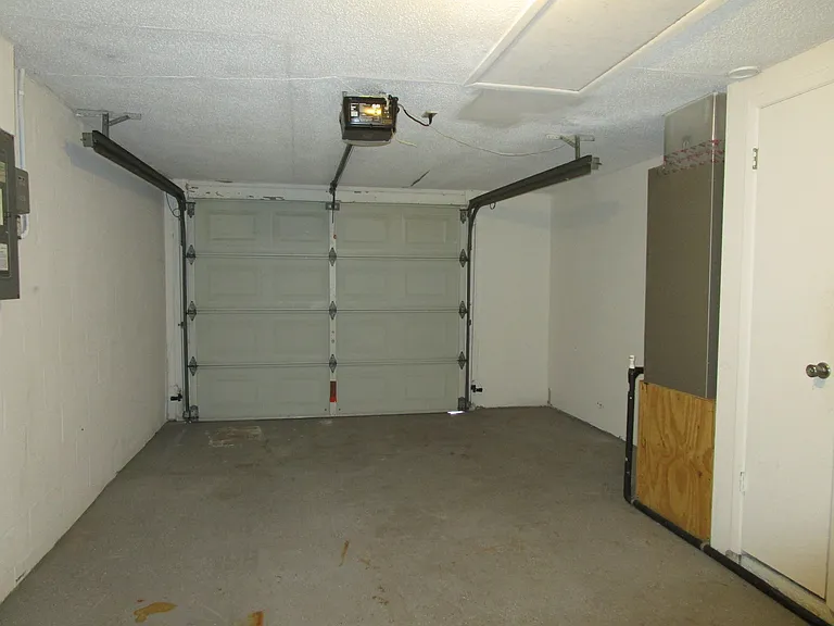 11611 Constance Dr — Photo 22