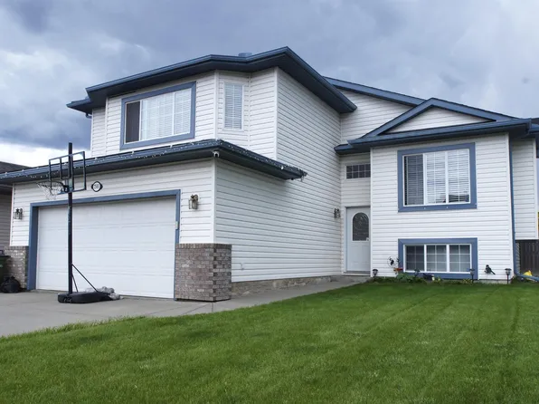 7565 165a Ave NW, Edmonton, AB T5Z 3P9