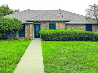 3110 Afton Dr, Carrollton, TX 75007
