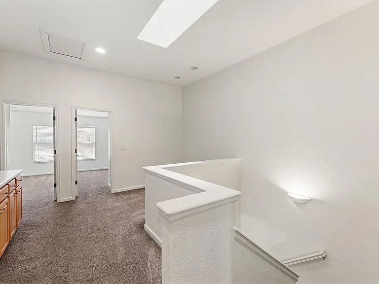 4452 S Auckland Ct — Photo 11