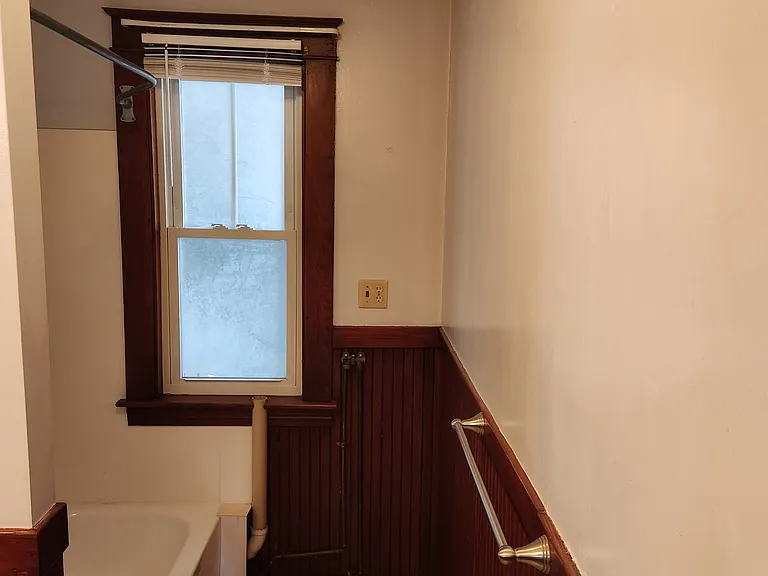 152 Maple St #2-N — Photo 8