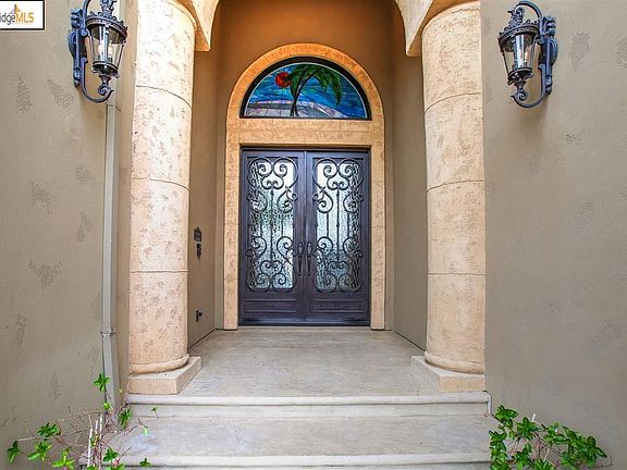 3rd image of 794 Discovery Bay Blvd