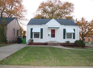 530 Darlington Rd, Bedford, OH 44146
