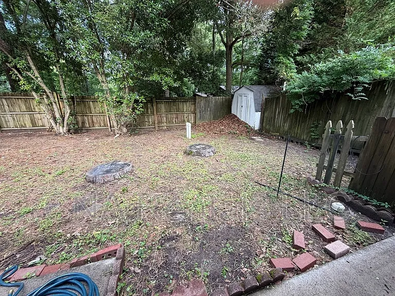901 Westland Dr SW — Photo 12