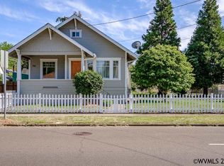 56 E Carolina St, Lebanon, OR 97355