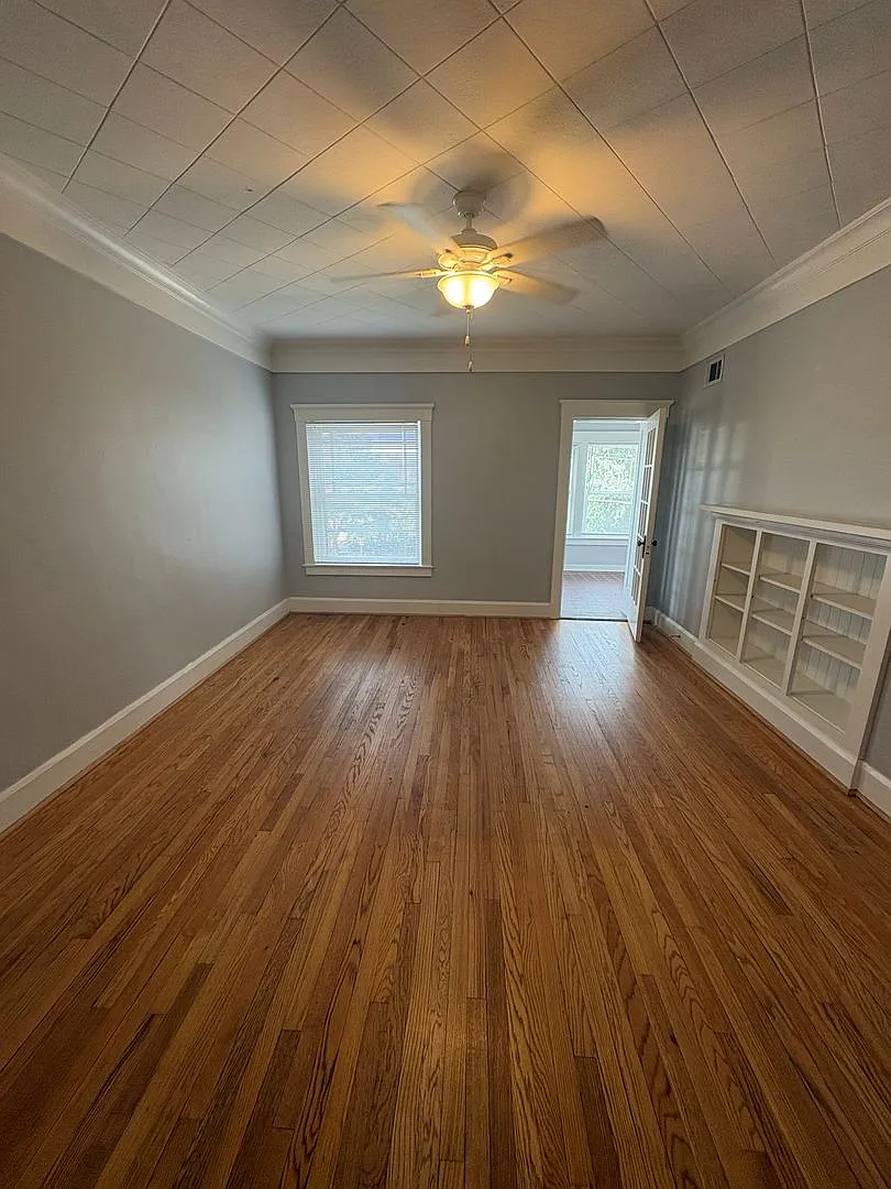 Idalia Apartments (115 N. 33rd St.) — Photo 2