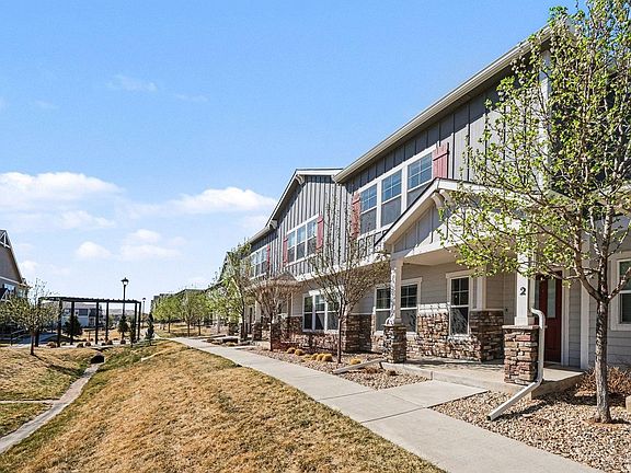 3rd image of 2408 Ridge Top Dr #2