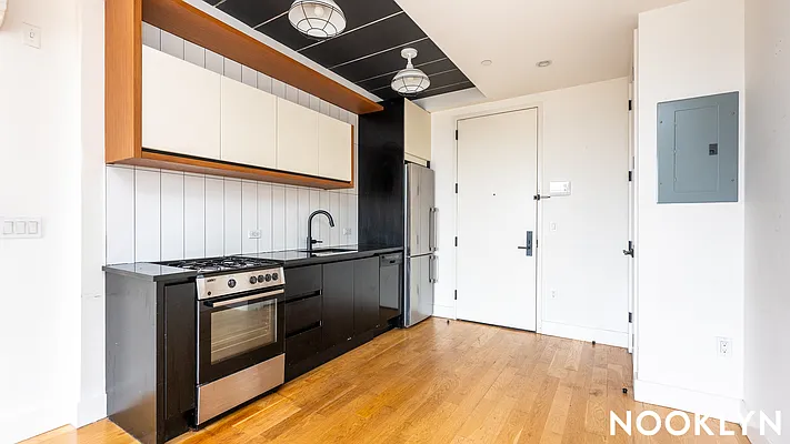 Rented by Nooklyn NYC LLC | media 9