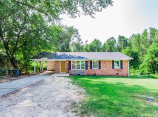 5416 Birch Rd, Fayetteville, NC 28304