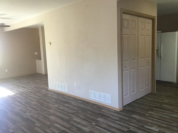 5th image of 4843 Chadwick Ln