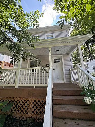 213 Dewitt Ave Photo 1
