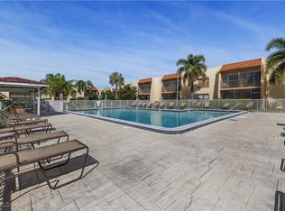 12471 McGregor Blvd APT 11, Fort Myers, FL 33919