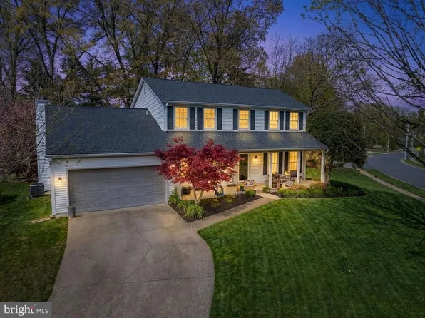 6553 Raftelis Rd, Burke, VA 22015