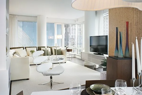 Sold by The Marketing Directors (The Visionaire 2) | media 25