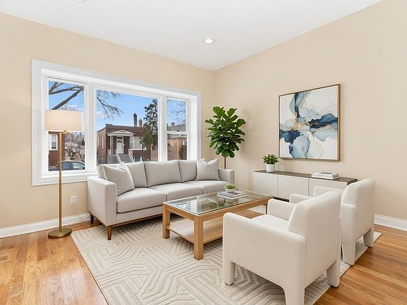 5th image of 2516 Grove Ave