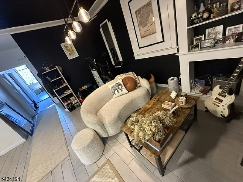 2 bed, 2.0 bath, $3,450 — Photo 4