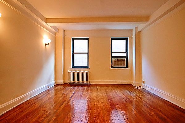 1st image of 11 Waverly Pl APT 8l