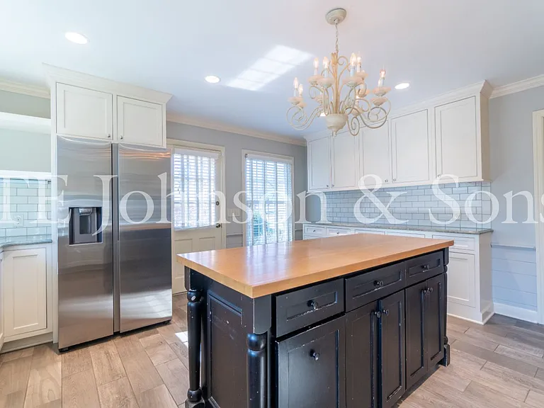 3520 Kirklees Rd — Photo 11
