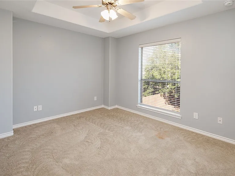 3715 Bridle Ct — Photo 14