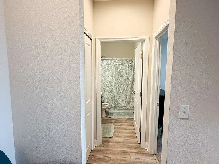 467 Blue Daze St — Photo 19