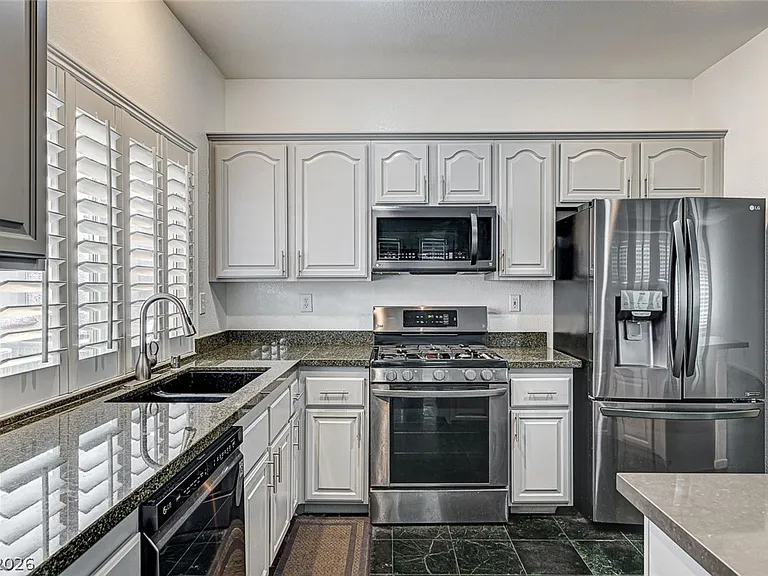 900 Royal Plum Ln — Photo 21