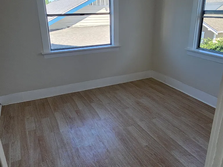 760 Temple Ave #C — Photo 20