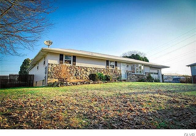 1st image of 213 Brentwood Ave