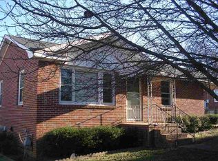 102 Clemson Ave, Greenville, SC 29611