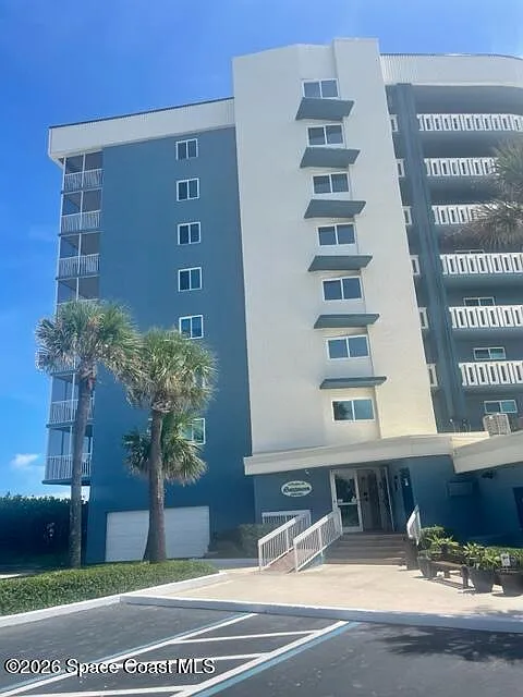 2 bed, 2.0 bath, 1370 sqft, $2,800 — Photo 1