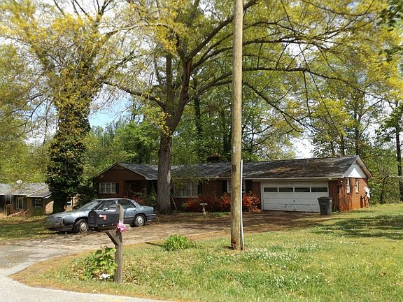 2nd image of 116 Montis Dr
