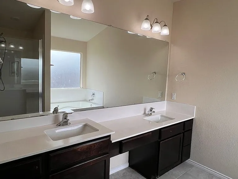 2520 Dante Ct — Photo 15