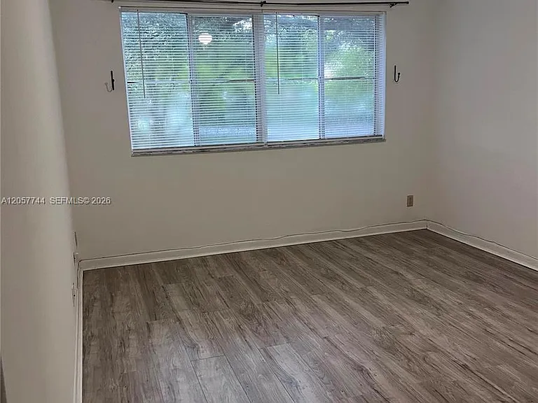 9777 Westview Dr #1121 — Photo 8