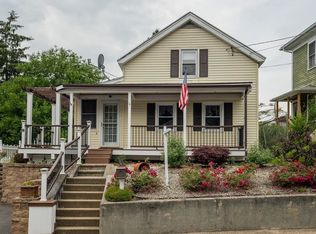 18 North St, Three Rivers, MA 01080