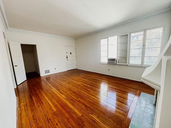 3rd image of 5564 W 6th St #8.00
