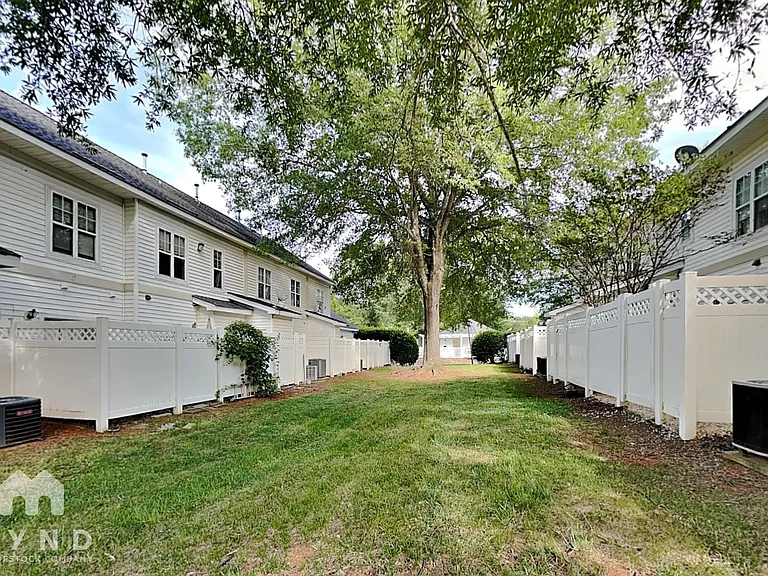 6325 Mallard View Ln — Photo 22