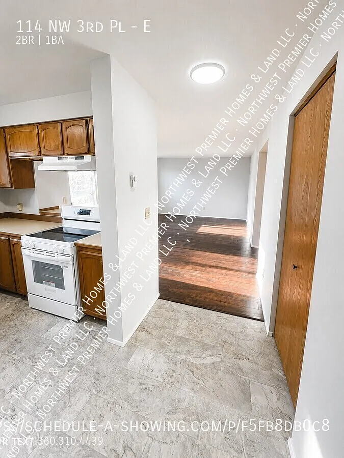 Building Photo - 114 NW 3rd Pl #E